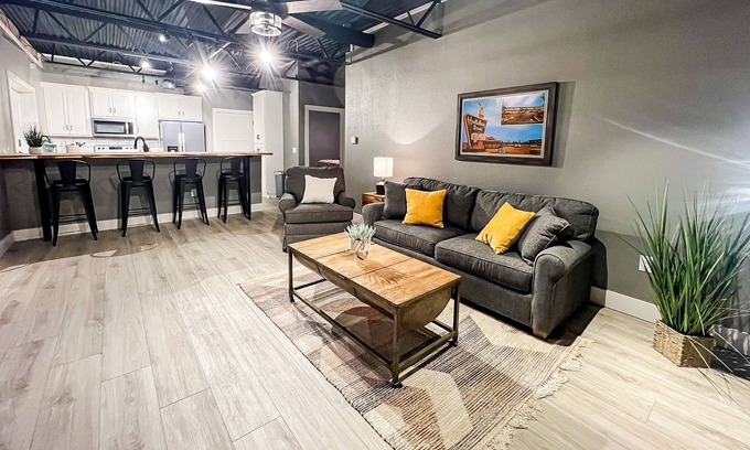 Wichita Falls Apartamento | Ground-floor apartment with updated interior, communal patio, & firepit