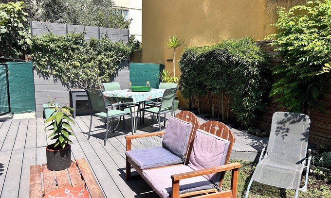 Arles Apartamento | Ground-floor apartment, terrace, 15-minute walk from Arles town center