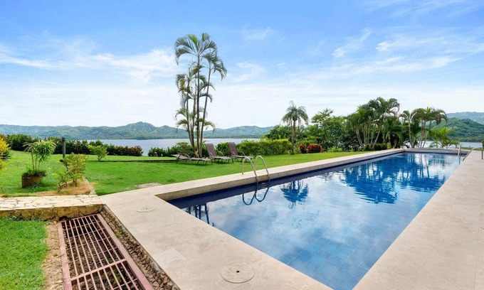 Playa Flamingo Apartamento | Ground-Floor Condo Near Beach & Marina by SPCR