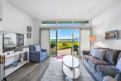 Birch Bay Casa | Ground Floor front 2 bed condo at Jacobs Landing