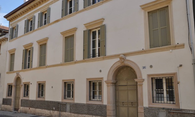 Citta Antica Apartamento | Apartamento superior en planta baja ubicado en un edificio restaurado del siglo XVIII