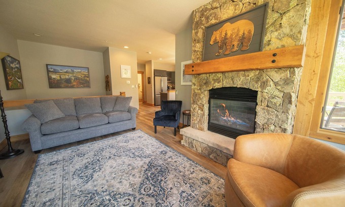 Keystone Casa | Ground-Floor Townhome with Amazing Mountain Views!