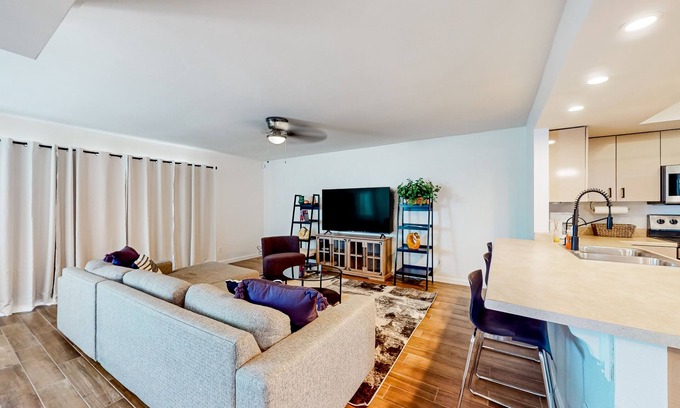 Tempe Casa | Ground-floor townhome with private yard/patio & on-site pools - dog-friendly