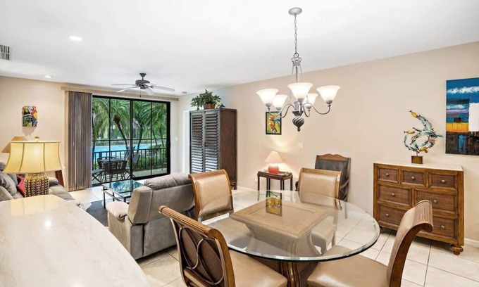 Playa Hermosa Apartamento | Pacifico L103 - Prístino 2bed / 2bath - Junto a la piscina, primer piso - ¡Camina hacia todo!