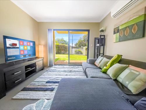 Thornlie Apartamento | Ground Garden-Two King Beds&One Queen Bed