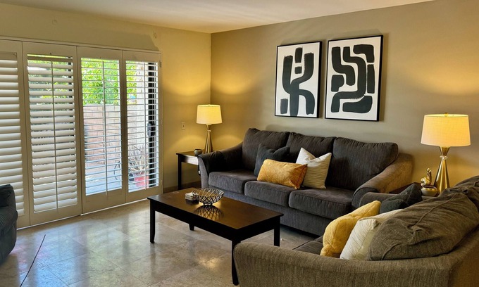Sunrise Vista Chino Condominio | Ground level , pet friendly, 2b 2b condo with large patio and Mountain view