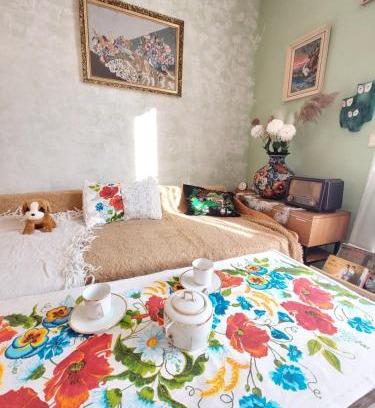 Male Svatonovice Apartamento | GROUNDFLOOR Vintage RETRO bezbarierovy v rodisti Karel Capek RUR ROBOT v blizkosti Krkonos pro milovniky cyklistiky Vintage non-barier accomodation near mountain for bicycle, JW