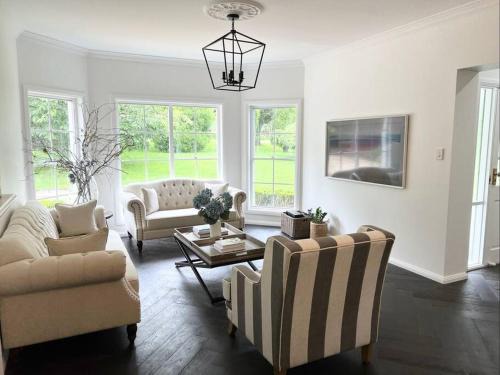 Robertson Casa | Grounds of Robertson. Stylish and Exclusive.