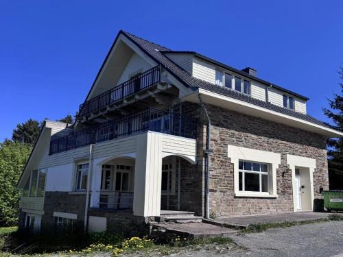 Berismenil Casa | Group Home in La Roche with sauna