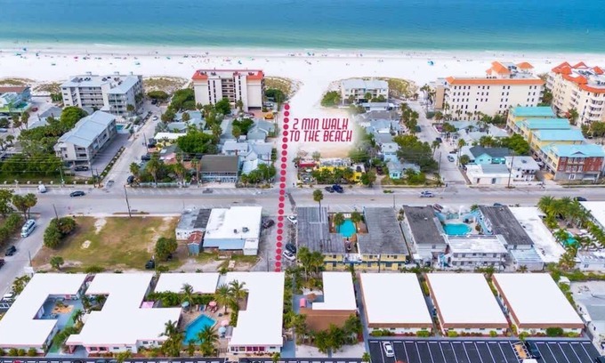 Bay Esplanade Apartamento | Group Retreat Paradise | Stylish 8BR Beach Oasis