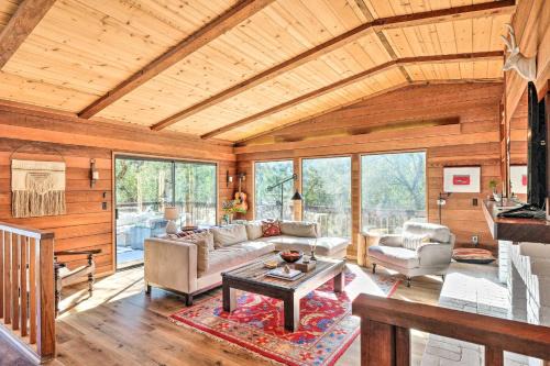 Groveland Casa | Groveland Cabin with Outdoor Perks and Game Room