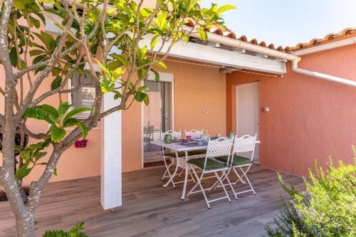 Les Ayguades Casa | Gruissanne - Maison avec piscine, à 150m de la plage
