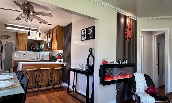 Huntington Beach Casa | GSH202-Green Sweet Home-Cozy house in OC