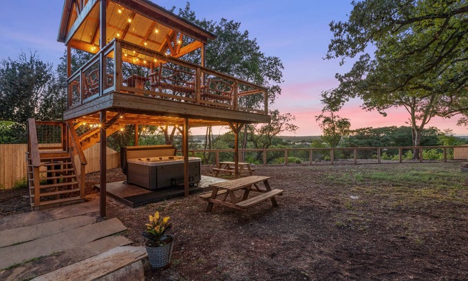 Kerrville Casa | Guadalupe Bluff Bunk House - Located overlooking the Guadalupe River