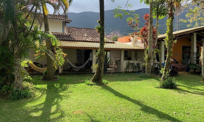 Guaeca Casa | Guaecá - casa comunitaria cerrada, a 90 m de la playa acceso a la playa a través del jardín.