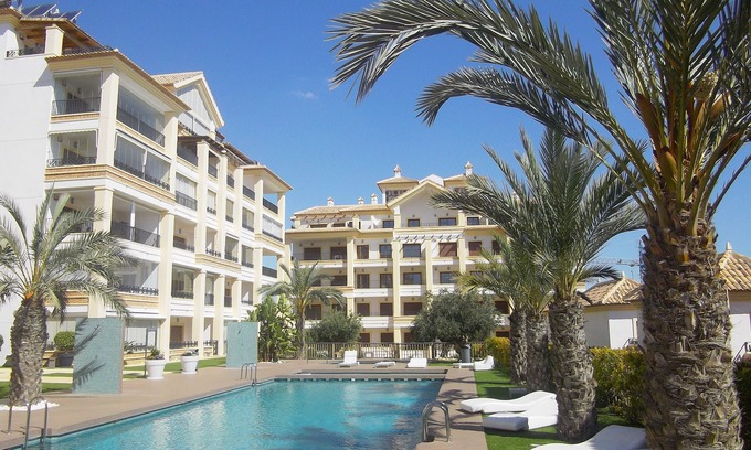 Los Secanos Apartamento | Guardamar Hill Resort Spa, piscina, sauna, fitness, tenis y playa a 500 metros.