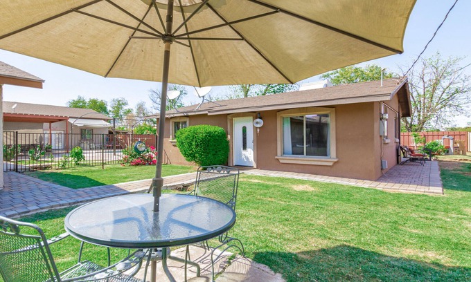 South Mountain Casa | Guest casita on ranch near downtown Phoenix