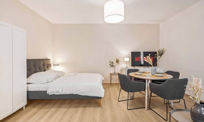 Weißgerber Apartamento | guest favorite quite retreat walk to center
