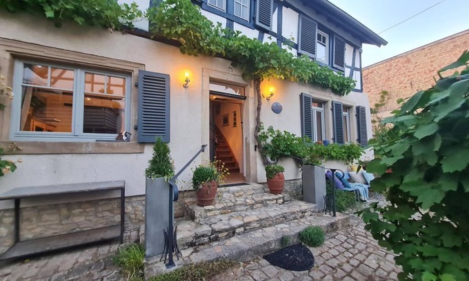 Vendersheim Apartamento | Guest.Haus im Fachwerk - ÜB Apartment/Bathroom&Bedroom, Kitchen, Dining room