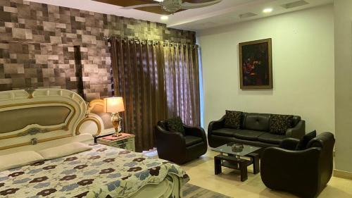 Multan Casa | Guest house 14B