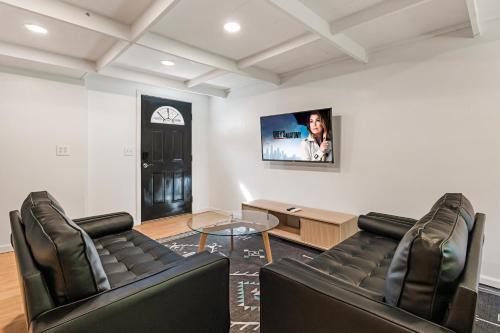 Chico Casa | Guest House, Accessible to Downtown, & Fast WiFi!