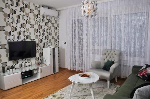 Nova Pazova Apartamento | Guest House Atena