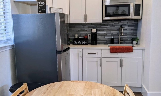 Block House Creek Apartamento | Guest house in Cedar Park