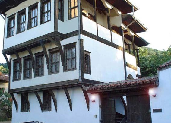 Lyaskovo Casa | Guest House Konsulato