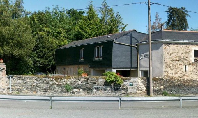Saint-Sylvain-d'Anjou Casa | Guest House La Fauvelaie