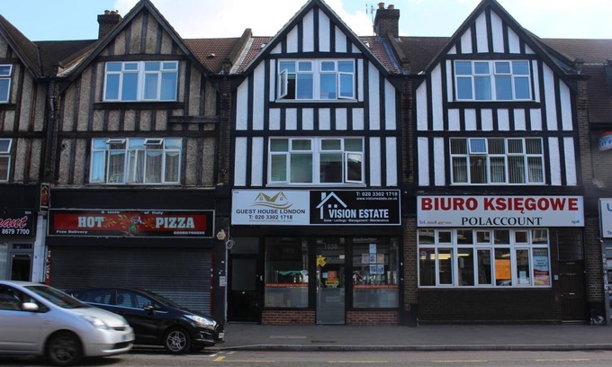 Streatham Casa | Guest House London