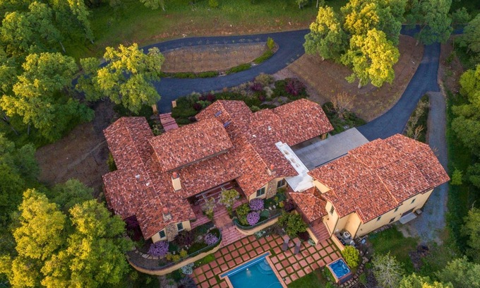 North Auburn Casa | Carriage House en la Villa en 4 acres con gran piscina y viñedo en funcionamiento