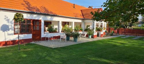 Mariapocs Casa | Guest House St. Mária