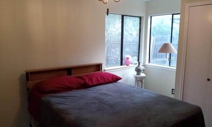 North San Antonio - SAT Casa | Guest room - Better than a hotel