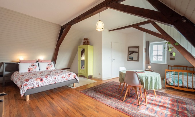 Lagarde Cama Y Desayuno | Casa de huéspedes 'Chambre Marie-Jo' con vistas a la montaña, terraza compartida y Wi-Fi