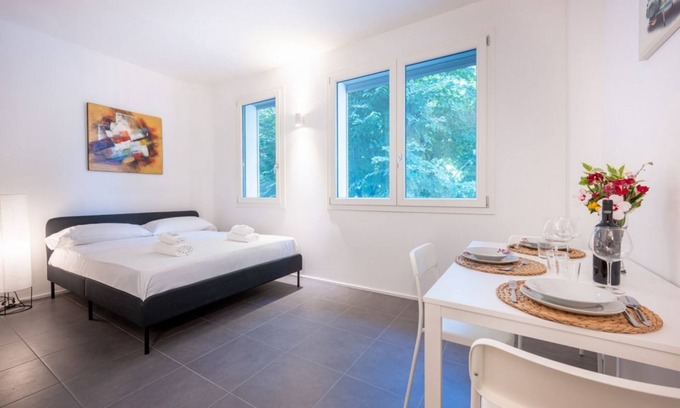 Pablo Apartamento | GuestHost - Bright Studio Apartment near Hospital