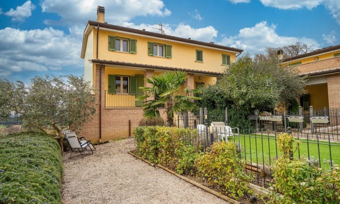 Lidarno Apartamento | GuestHost - The terrace over Umbria