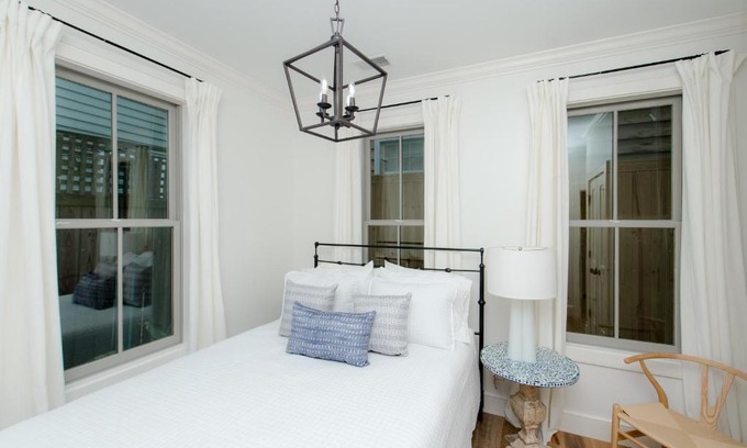 Cannonborough Elliotborough Casa | Guesthouse Charleston WEST 242 B and C
