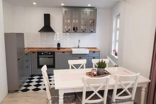 Karlovo Casa | GUESTHOUSE MARIA/КЪЩА ЗА ГОСТИ МАРИЯ/GÄSTEHAUS MARIA