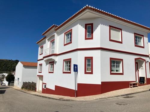 Igreja Nova Casa | Guesthouse Releash Aljezur