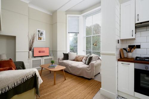 Chiswick Riverside Apartamento | GuestReady - Charming Loft Apartment in Chiswick