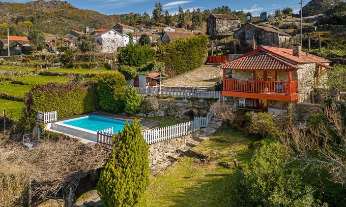 Carralcova Chalet De Esquí | GuestReady - Quintinha casas do jardim 2