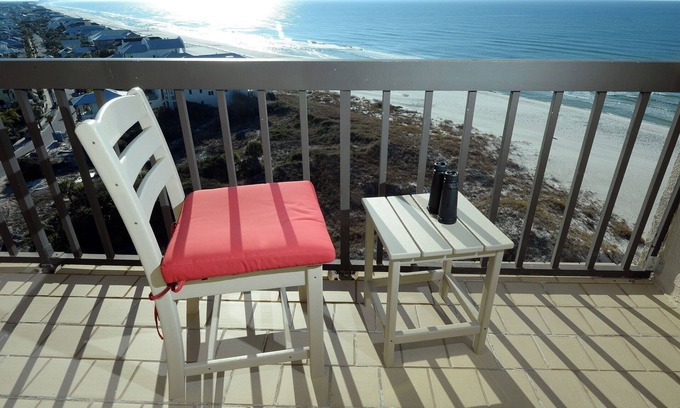 Sunnyside Condominio | Felicidad frente al golfo, extremo tranquilo de PCB / Hwy 30A, balcones frente al mar + lago NUEVO A / C