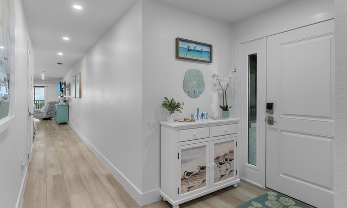 Sanibel Condominio | Gulf front newly remodeled, 2 bedroom 2 bath top floor corner unit