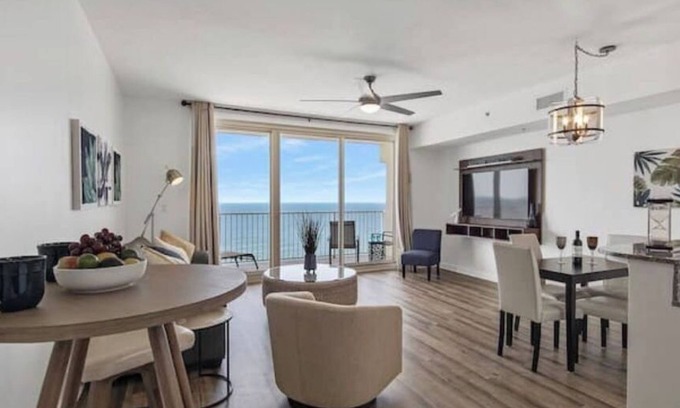 Upper Grand Lagoon Casa | GULF Front! Private Balcony & Amazing Sunsets