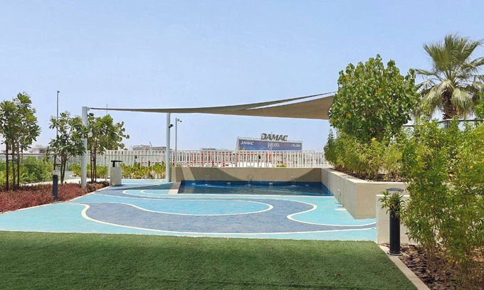 Dubai Apartamento | Gulf Gate Near Golf Club Parks & Pool