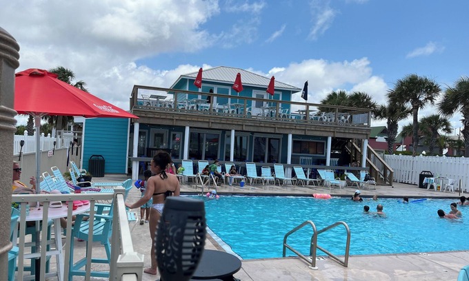 Panama City Beach Complejo | Beach access close to Walmart- Lorries Paradise
