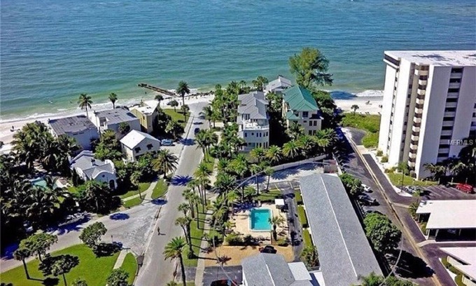 Siesta Key Village Condominio | Gulf Holiday unit 7!