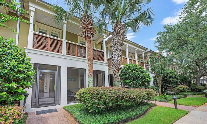 Gulf Place Casa | MOJO Found ~ Luxury Townhouse en Gulf Place! Bicicletas gratis! ¡Camina a todo!