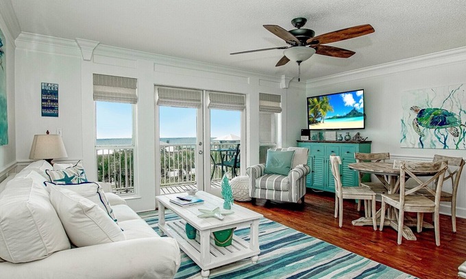 Gulf Place Condominio | Propiedad Premier en el último piso, muy bien cuidada, con muebles de lujo