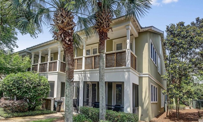 Gulf Place Casa | Gulf Place "Sea-renity Now!" 3BR | Sleeps 10| Gated Beach | Pool | Tennis
